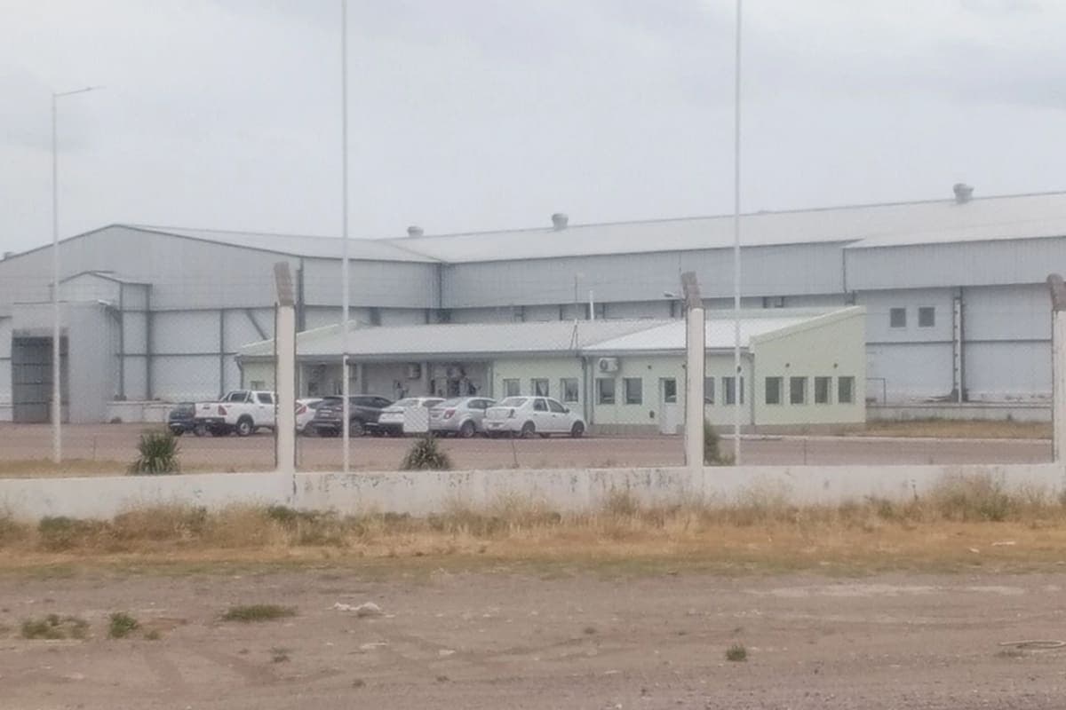 Capital chino despoja a trabajadores pampeanos de sus derechos