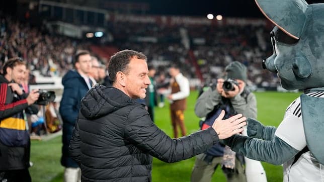 Albacete remonta con garra popular ante la adversidad