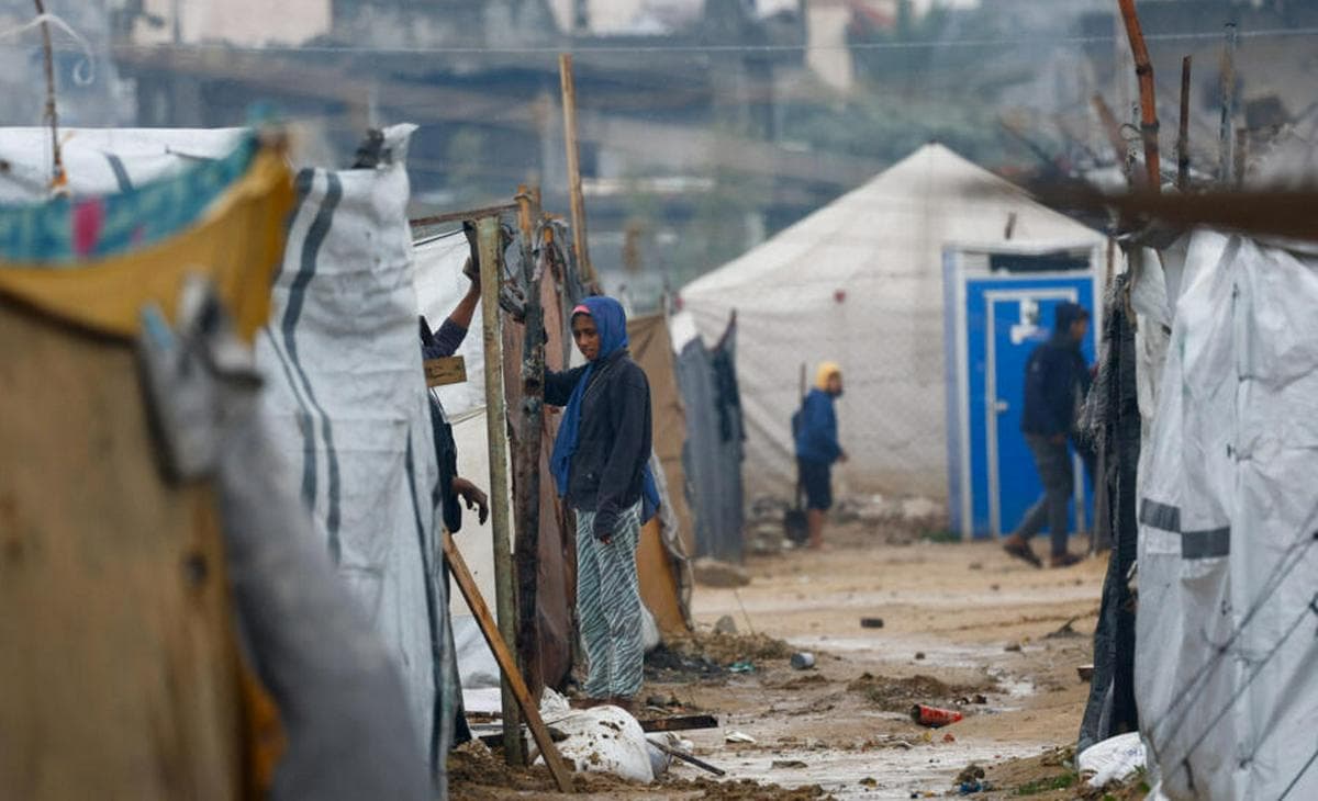 Gaza: niños mueren de frío mientras el imperio negocia