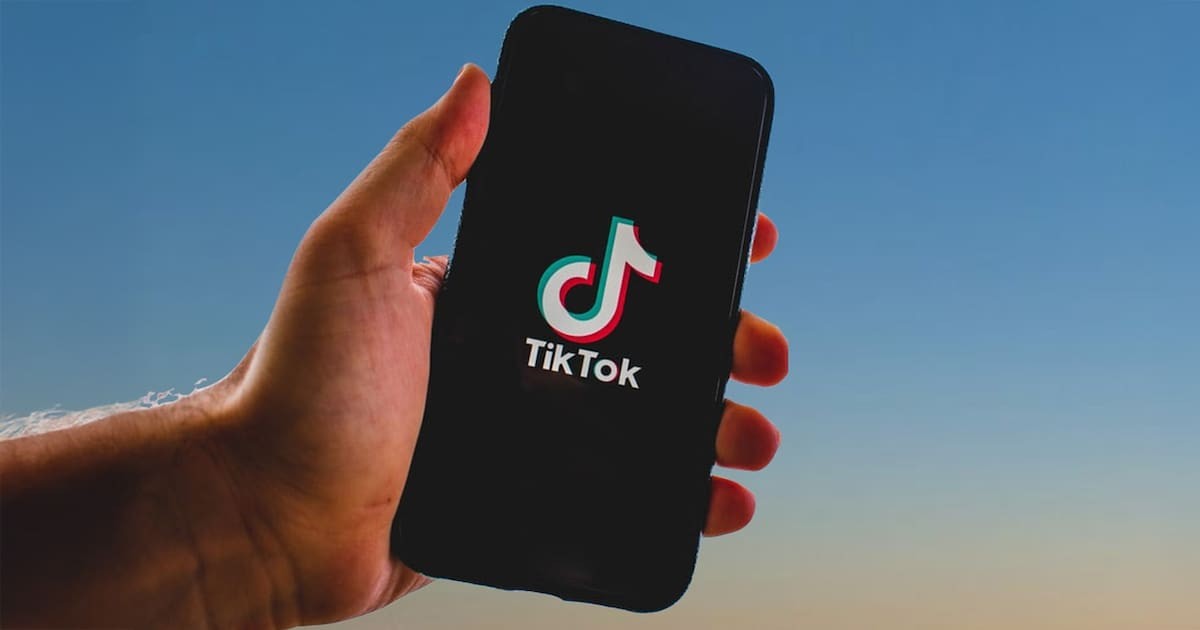 TikTok vuelve a los equipos del gobierno de EEUU: ¿protección de datos o nueva máscara del capitalismo digital?