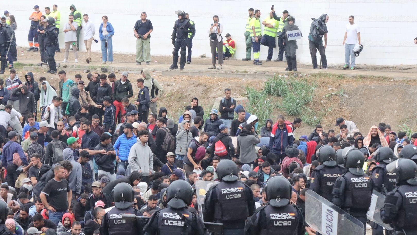 Ceuta: la frontera que devora sueños y la nueva ley que empuja a los migrantes de vuelta a Marruecos